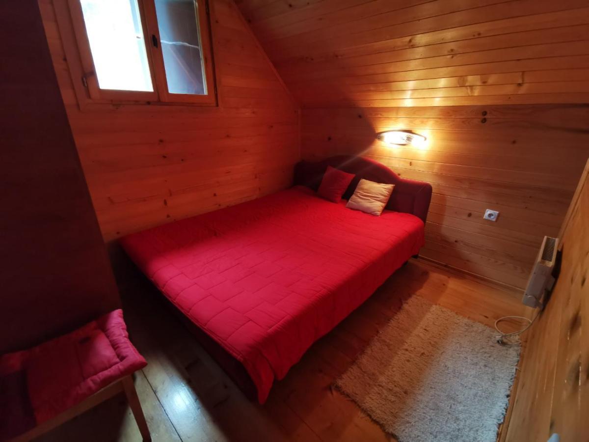 Apartman Bugar Mitrovac Eksteriør bilde